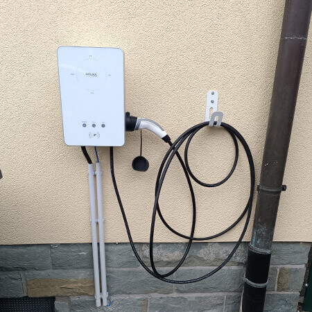 Wallbox zum Laden von Elektroautos mit PV-&Uuml;berschuss